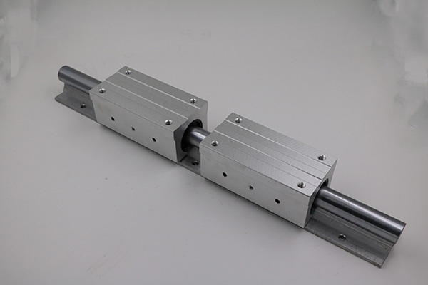 直線導軌的滑塊位置